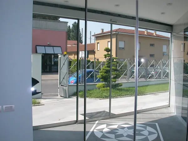 Porte automatiche di tutte le misure | Automacenter