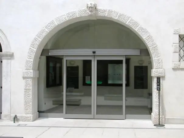 Porte automatiche di tutte le misure | Automacenter