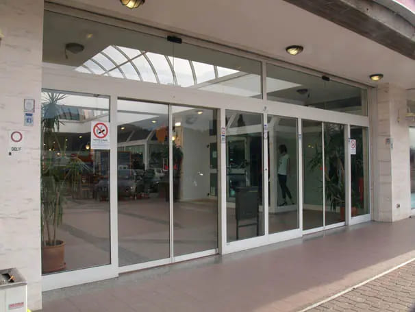 Porte automatiche di tutte le misure | Automacenter