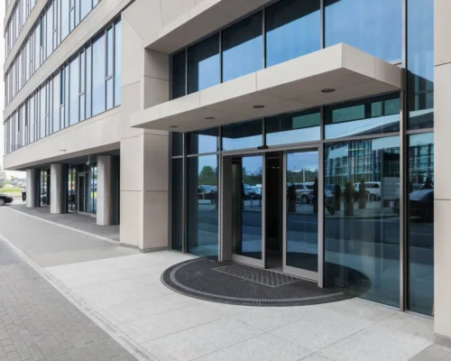 Porte automatiche: per ogni luogo, un tipo di apertura